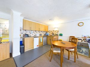 COMMUNAL KITCHEN WITH THE COMMUNAL LOUNGE- click for photo gallery